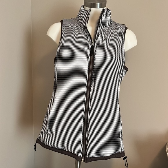 Fall is best time! 🍁🍁 MNY performance Vest, reversible! - Picture 4 of 4